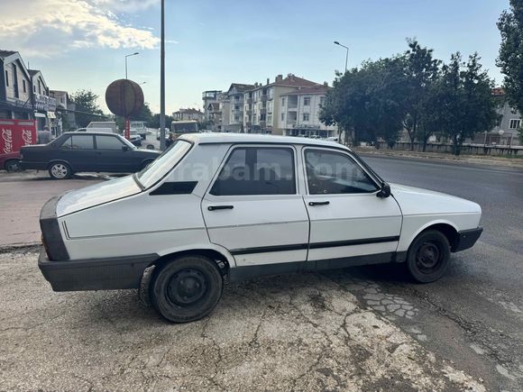 Galeriden Renault R 12 Toros 1989 Model Kırklareli