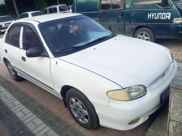 Sahibinden Hyundai Accent 1.3 LS 1998 Model