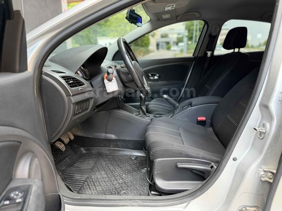 EKİCİLER'DEN 2014 FLUENCE TOUCH MANUEL MASRAFSIZ