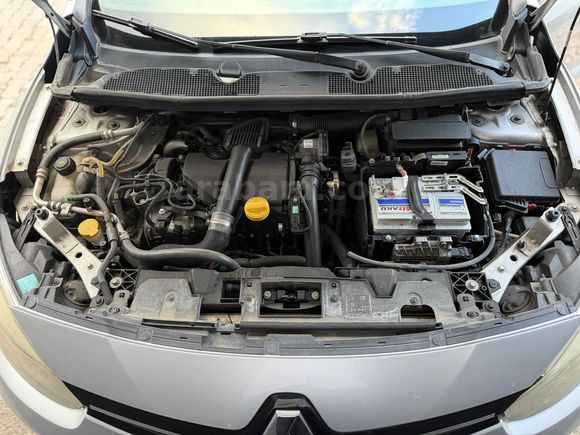 EKİCİLER'DEN 2014 FLUENCE TOUCH MANUEL MASRAFSIZ