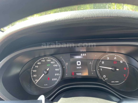 Öğretmenden boyasız, değişensiz Fiat Egea 1.4 Fire 2023 Model  
