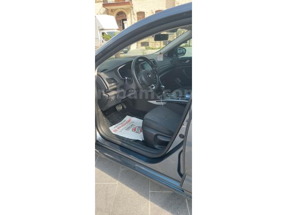 Sahibinden Renault Megane 1.3 TCe Touch 2023 Model