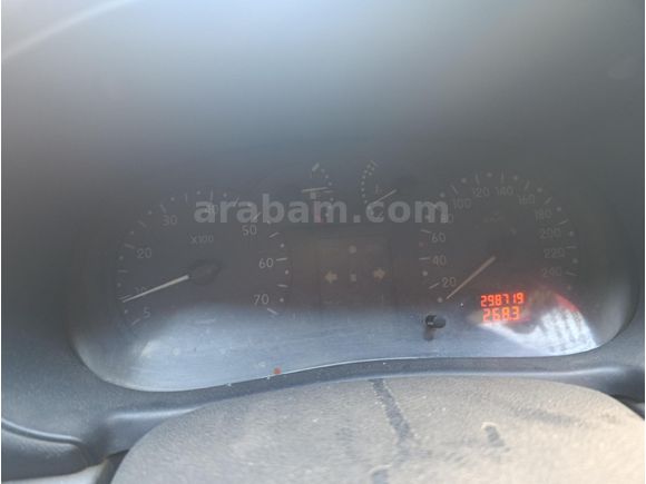 Sahibinden Renault Clio 1.4 RNA 2000 Model