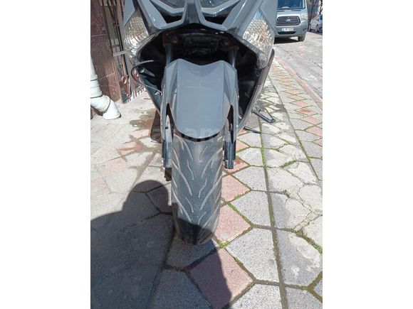 İKİNCİ SAHİBİNDEN TEMİZ MAXİ SCOOTER (KURYEDE KULLANILMAMIŞ)