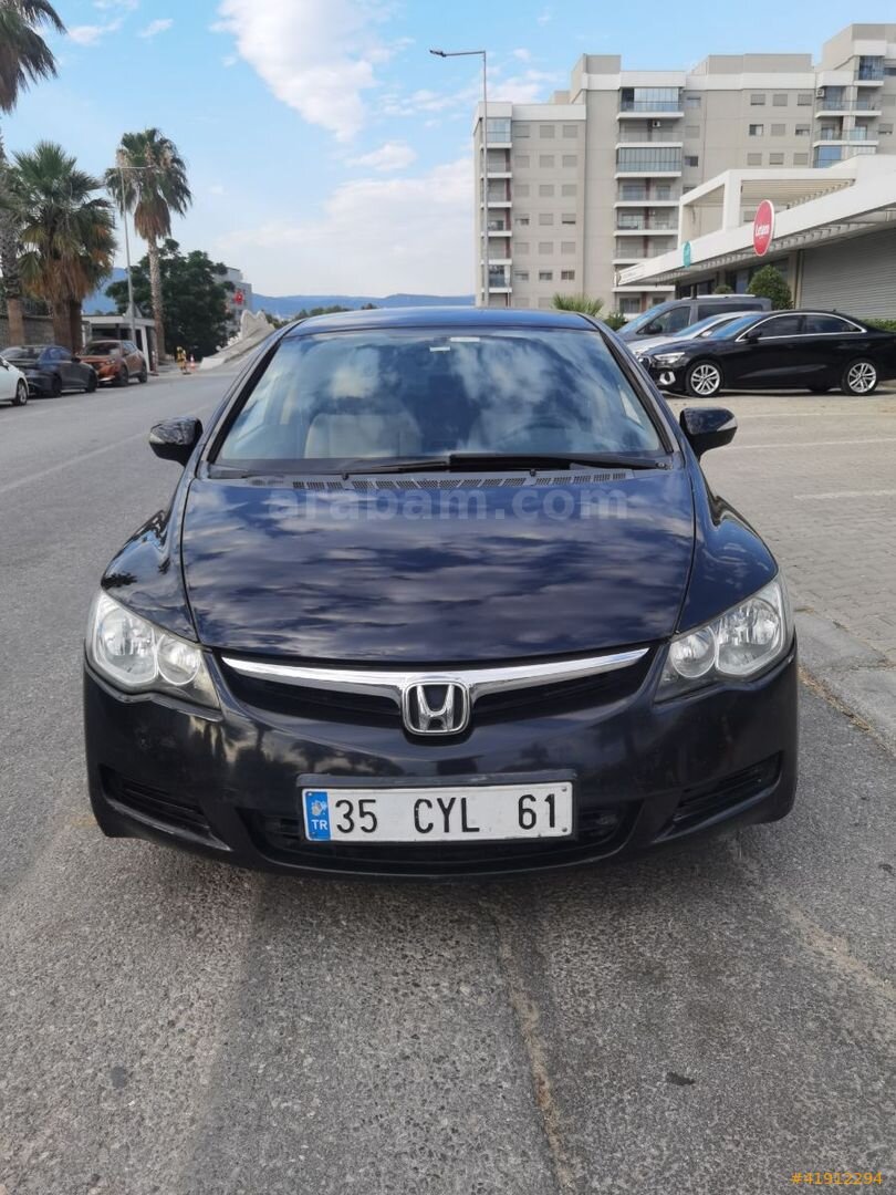Galeriden Honda Civic 1.6i VTEC Dream 2007 Model İzmir 266.000 km Siyah 5