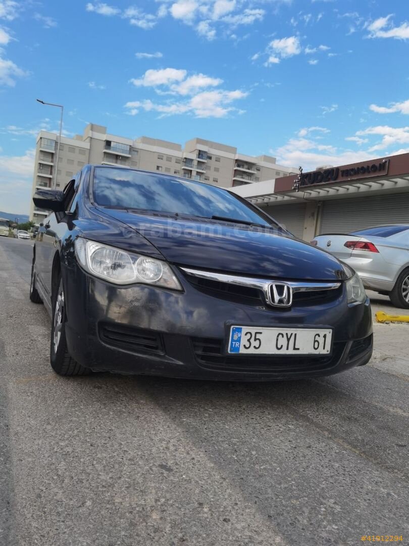 Galeriden Honda Civic 1.6i VTEC Dream 2007 Model İzmir 266.000 km Siyah 2