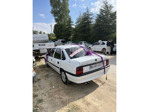Sahibinden Opel Vectra 2.0 GLS 1995 Model 