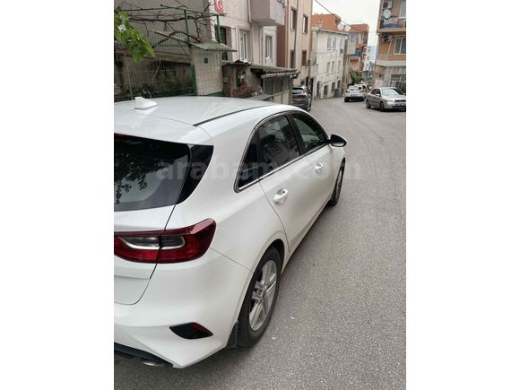 Sahibinden Kia Ceed 1.6 CRDi Elegance 2020 Model 