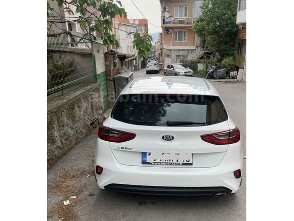 Sahibinden Kia Ceed 1.6 CRDi Elegance 2020 Model 