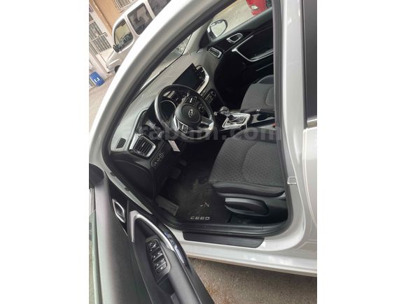 Sahibinden Kia Ceed 1.6 CRDi Elegance 2020 Model 