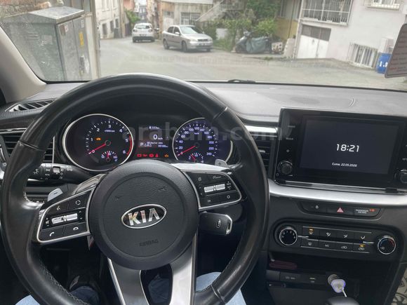 Sahibinden Kia Ceed 1.6 CRDi Elegance 2020 Model 
