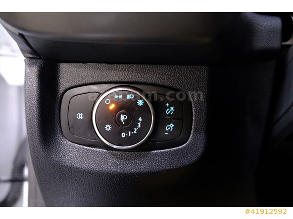 Burak'tan| K.Krtna12tkst%2.1| Tourneo Courier 1.5L EcoBlue Trend