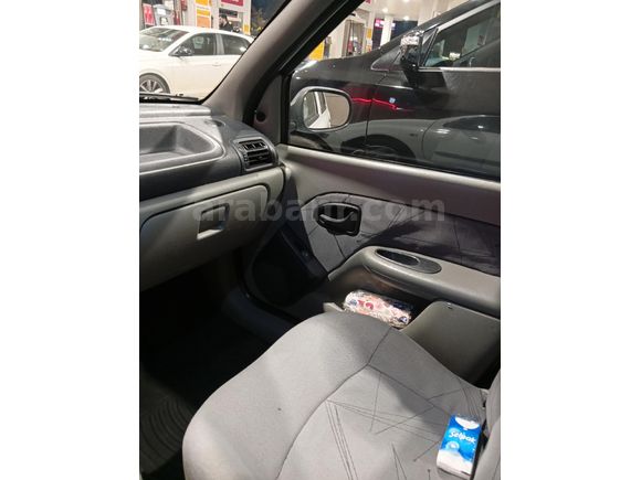 Sahibinden Renault Clio 1.4 Authentique 2004 Model