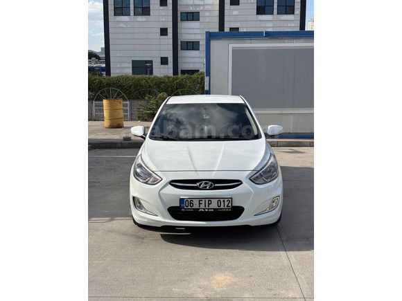 Sahibinden Hyundai Accent Blue 1.4 D-CVVT Mode Plus 2015 Model 