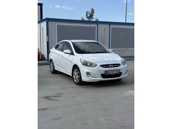 Sahibinden Hyundai Accent Blue 1.4 D-CVVT Mode Plus 2015 Model 
