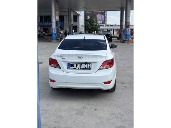Sahibinden Hyundai Accent Blue 1.4 D-CVVT Mode Plus 2015 Model 