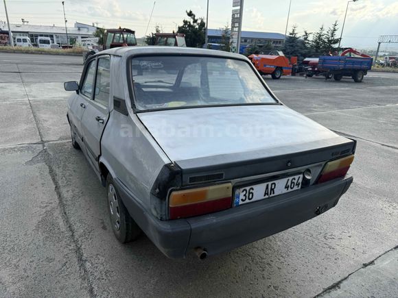 Galeriden Renault R 12 Toros 1990 Model Kars