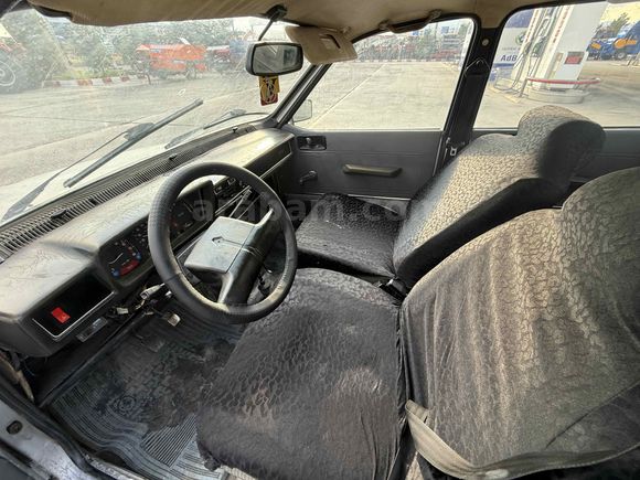 Galeriden Renault R 12 Toros 1990 Model Kars