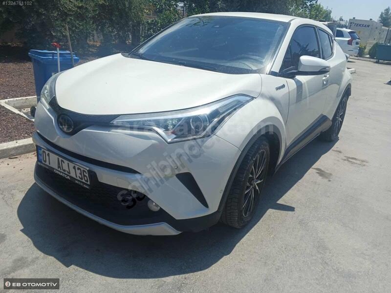 EB OTOMOTİVDEN 91.000KM 1.8 HYBİRD 2019 MODEL TOYOTA C-HR