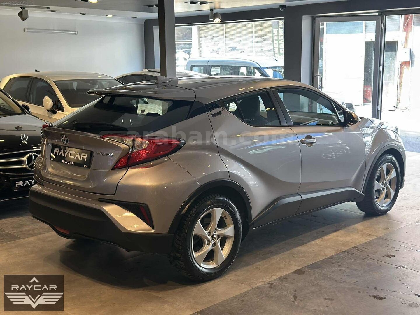 100.000 KM'DE 2019 MODEL TOYOTA C-HR 1.8 HYBRİD ADVANCE 4