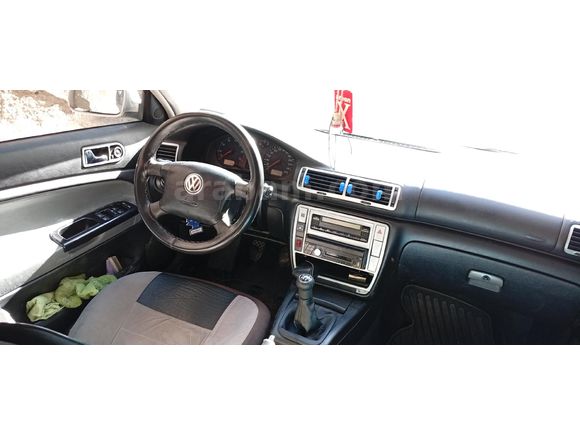 Sahibinden Volkswagen Passat 1.8 Basic 1998 Model