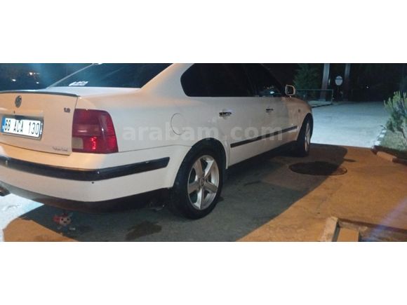 Sahibinden Volkswagen Passat 1.8 Basic 1998 Model
