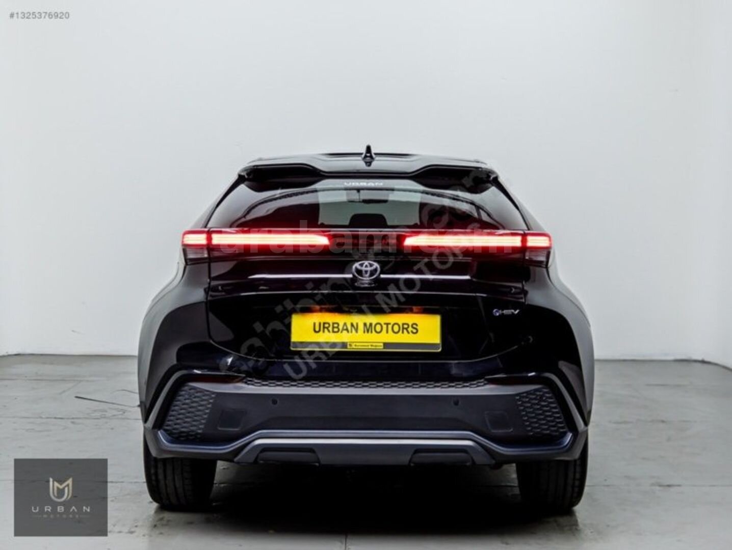 2024 TOYOTA C-HR HYBRİD ÇİFT RENK CAM TAVAN HATASIZ TRAMERSİZ 5