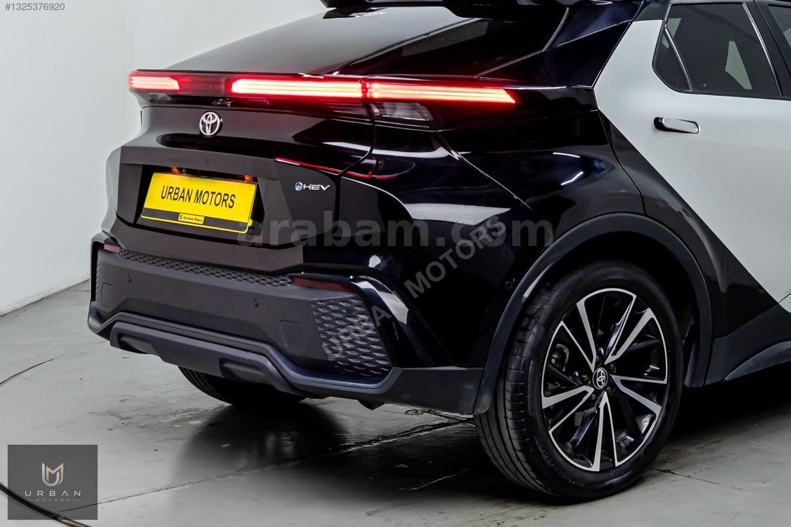 2024 TOYOTA C-HR HYBRİD ÇİFT RENK CAM TAVAN HATASIZ TRAMERSİZ 6