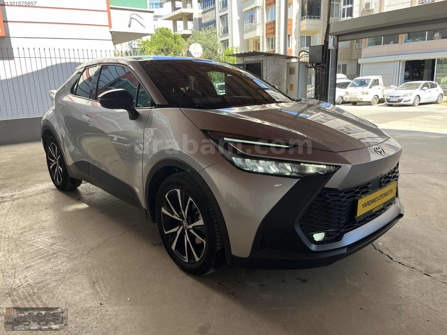 2025 TOYOTA C-HR 1.8 HYBRID PASSION_ORJİNAL_HATASIZ_İLK ELDEN_ 4