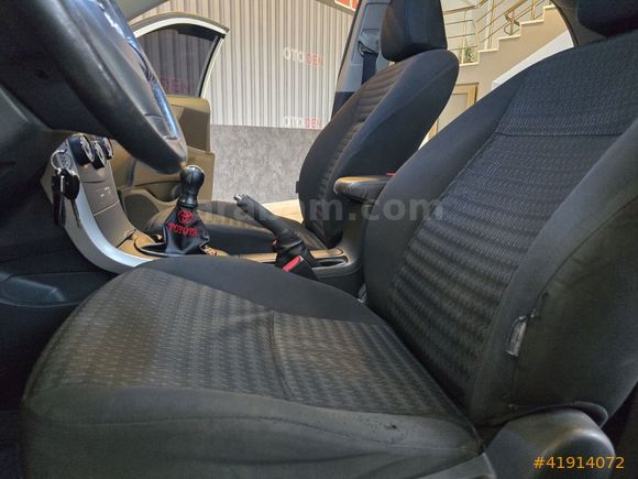 2009 TOYOTA COROLLA 1.4 4D FULL BAKIMLI ÇOK TEMİZ