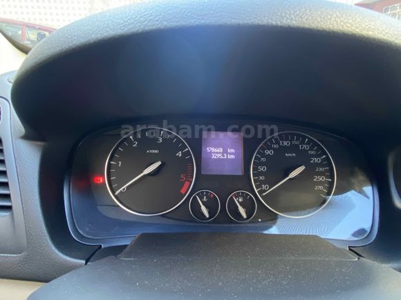 Sahibinden Renault Latitude 2.0 dCi Privilege 2012 Model 