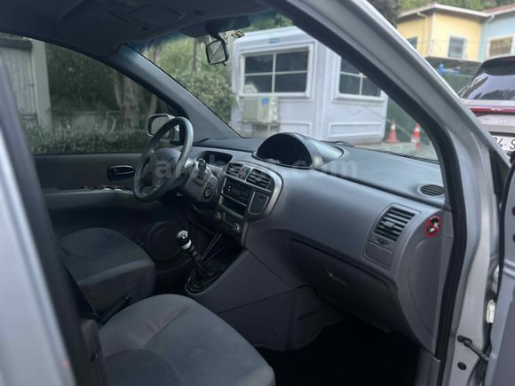 HYUNDAİ MATRİX 1.5CRDİ OTOMOBİL RUHSAT HATASIZ EMSALSİZ