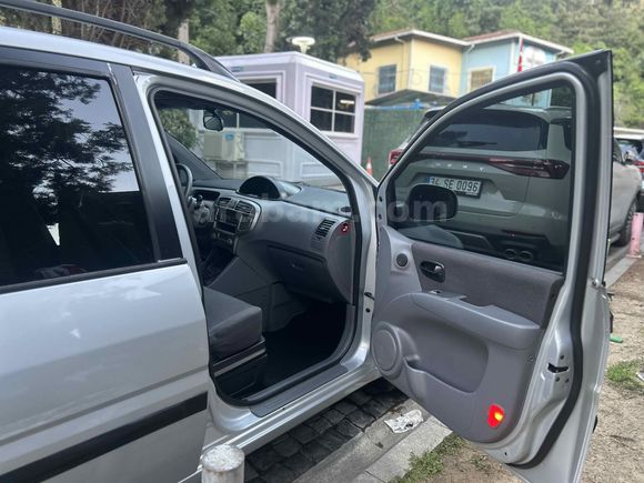HYUNDAİ MATRİX 1.5CRDİ OTOMOBİL RUHSAT HATASIZ EMSALSİZ