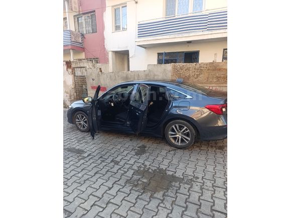 Sahibinden Honda Civic 1.5 i-VTEC Elegance 2023 Model