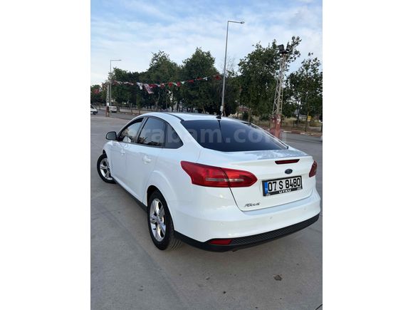 Sahibinden Ford Focus 1.6 TDCi Style 2015 Model Antalya