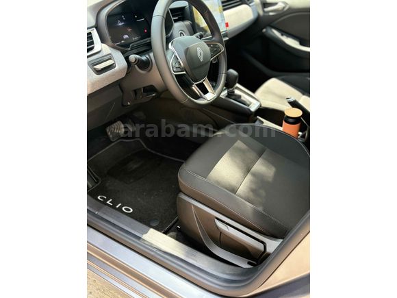 Sahibinden Renault Clio 1.0 TCe Evolution 2025 Model 