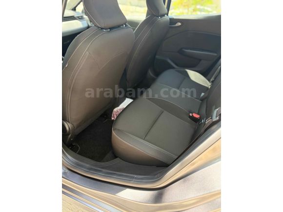 Sahibinden Renault Clio 1.0 TCe Evolution 2025 Model 