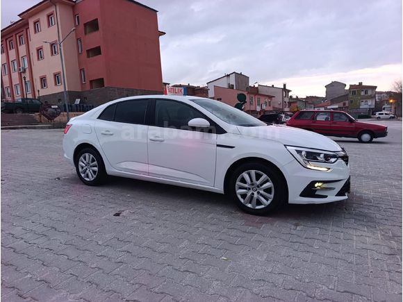 Sahibinden Renault Megane 1.3 TCe Joy 2022 Model