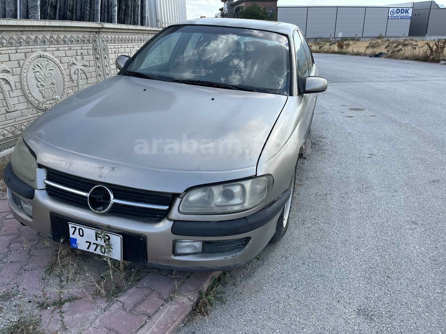 Galeriden Opel Omega 2.0 CD 1997 Model Konya 273.000 km Kahverengi 2