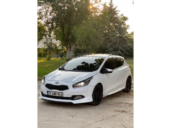 Sahibinden Kia Ceed 1.6 CRDi Concept Plus 2012 Model