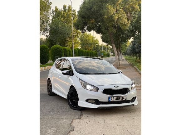 Sahibinden Kia Ceed 1.6 CRDi Concept Plus 2012 Model