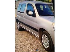 10 yıllık Sahibinden bakımlı masrafsız aile aracı Peugeot Partner 2.0 HDI turbolu 2006 Model