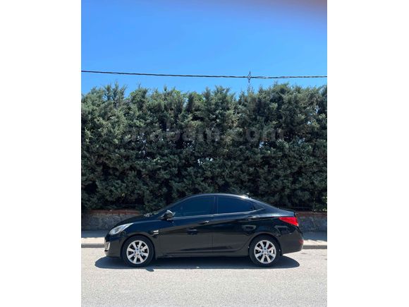 Sahibinden Hyundai Accent Blue 1.6 CRDI Mode Plus 2013 Model 