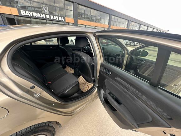 Galeriden Renault Megane 1.6 Joy 2017 Model Yozgat