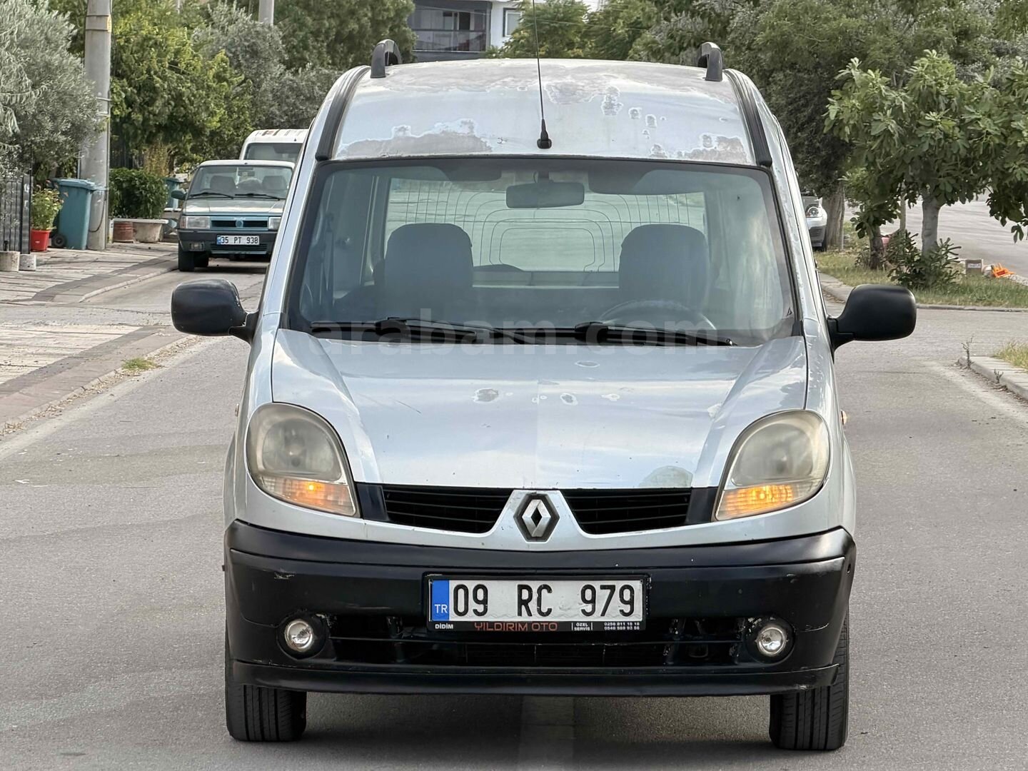 Galeriden Renault Kangoo 1.5 dCi Expression 2004 Model Denizli 350.000 km Gri (Gümüş) 3