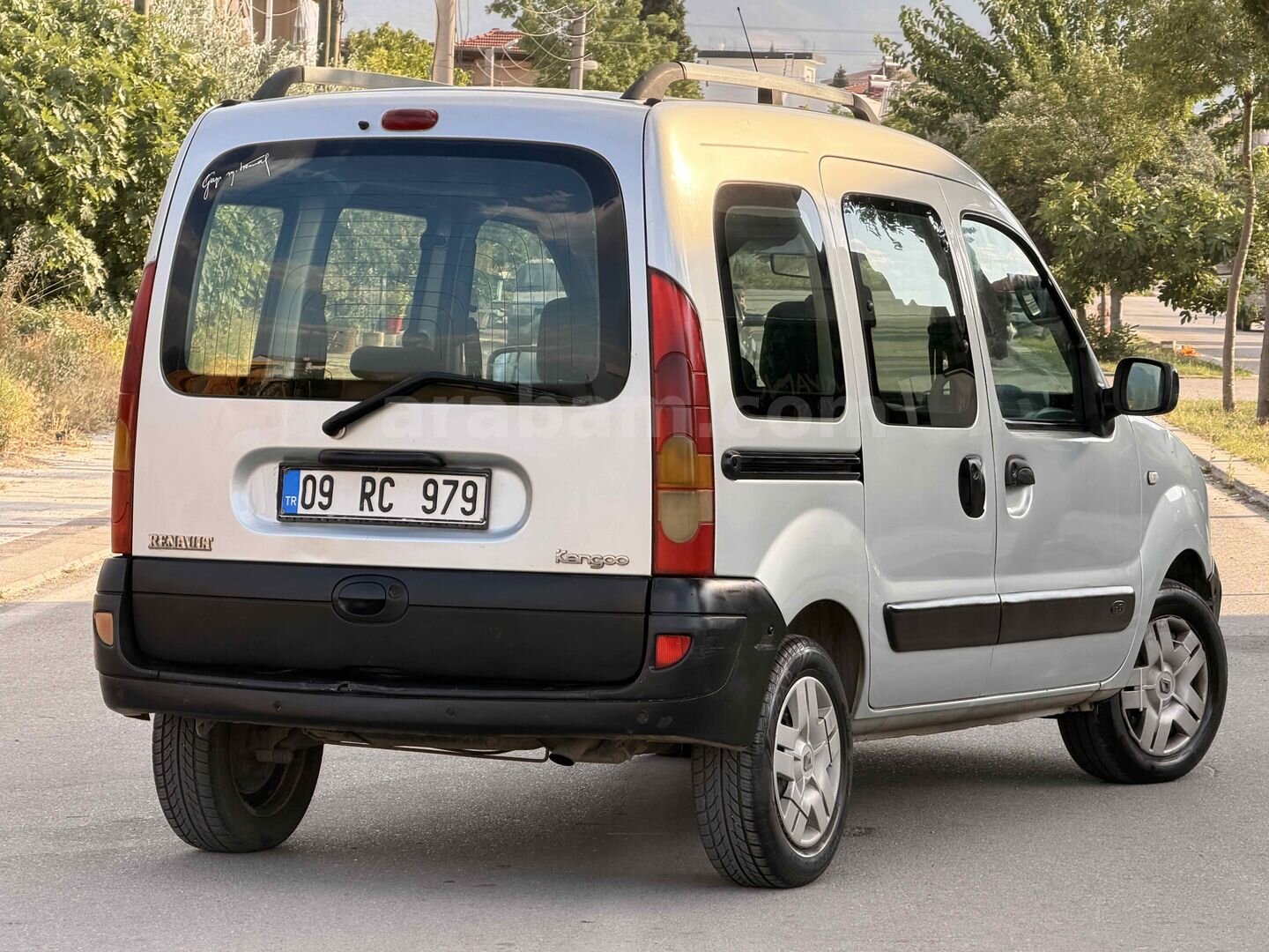 Galeriden Renault Kangoo 1.5 dCi Expression 2004 Model Denizli 350.000 km Gri (Gümüş) 6