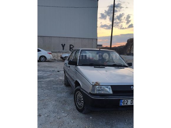 Sahibinden Renault R 9 1.4 Broadway 1987 Model