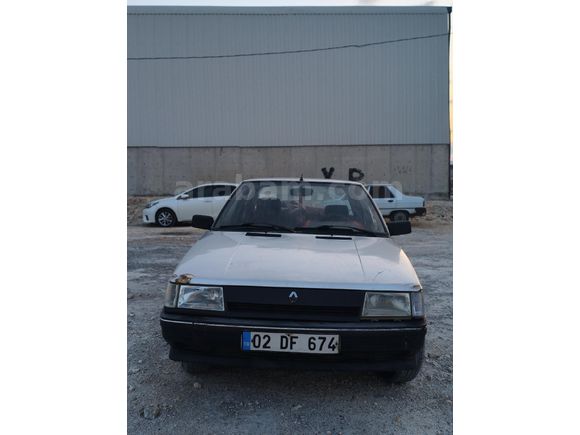 Sahibinden Renault R 9 1.4 Broadway 1987 Model