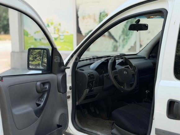 Çift Sürgü Otomobil Ruhsat 1.7 Combo
