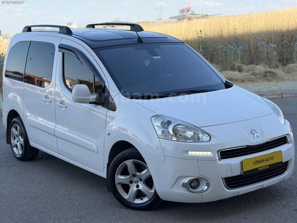 UZMAN AUTO DAN 2013 MODEL KM 220 BİN DE HATASIZ TEMİZ AİLE ARACI